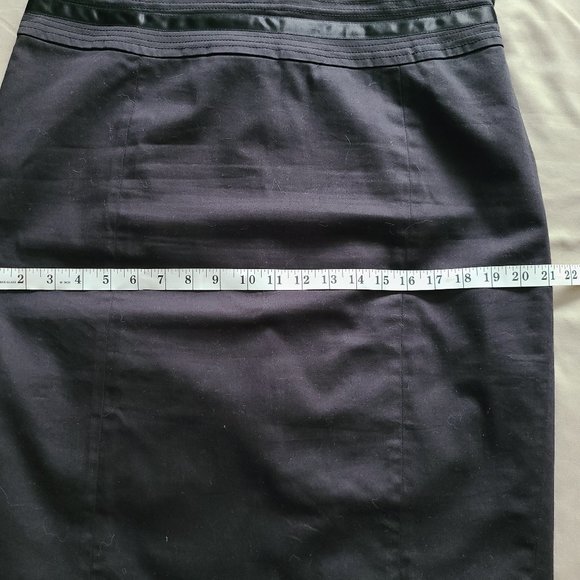 MIDTOWN Long Midi Black Skirt w/Ribbon Detail - Picture 7 of 8